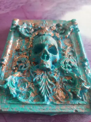 Baldosa Escayola Decorada Calavera