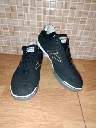 ✔️ Zapatillas Kelme Negras – Futbol Sala
