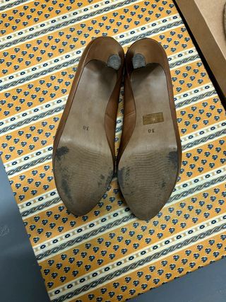Zapatos de tacón marrones Dada