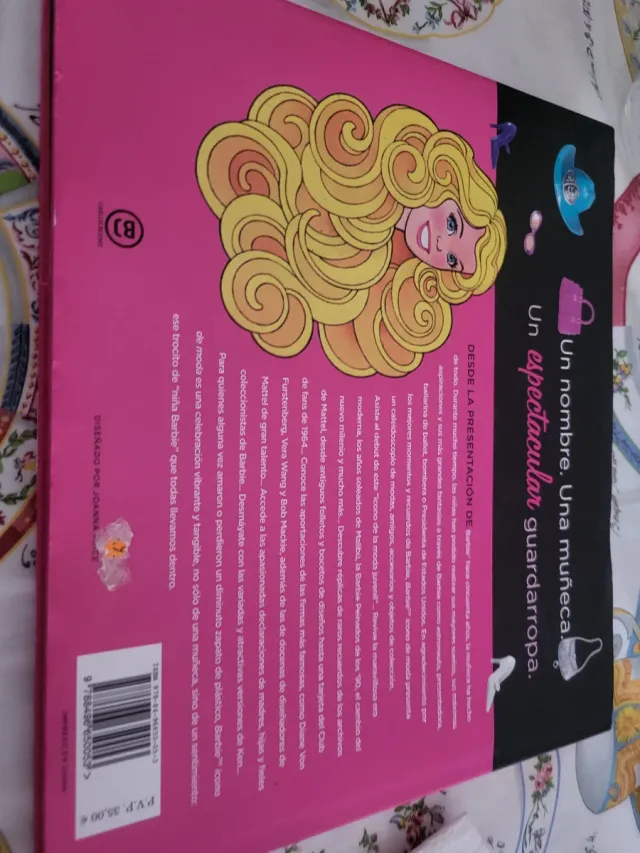 Libro Barbie: Icono de Moda