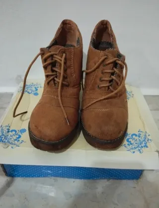 Botines de tacón alto marrones