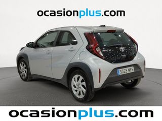 Toyota Aygo X Cross 1.0 VVT-I Play 53 kW (72 CV)