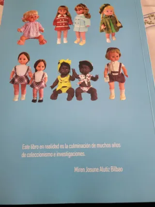 Libro di bambole e giocattoli NOVO-GAMA