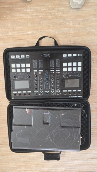 Controlador DJ Traktor Kontrol S5 + ordenador Mac
