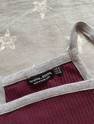 Top Bershka burdeos