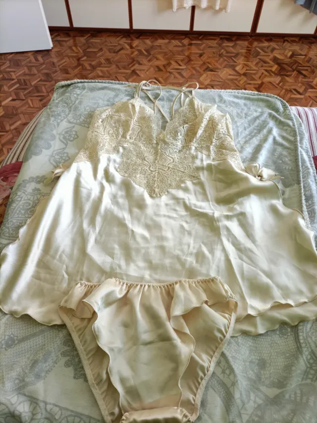 Baby doll seta color champagne