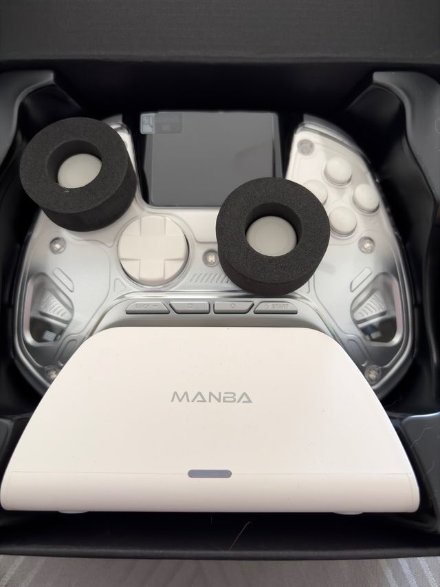 Mando Gaming Profesional MANBA