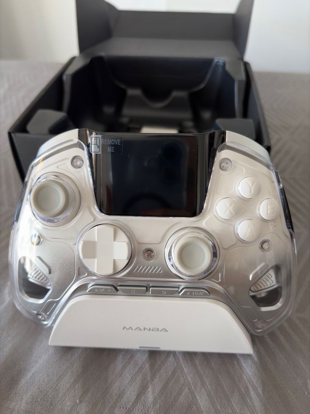 Mando Gaming Profesional MANBA