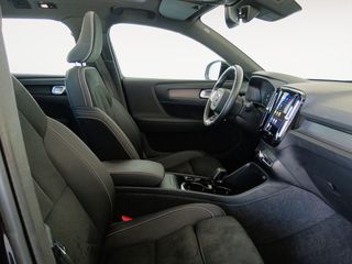 Volvo XC40 B3 2WD Ultimate Dark