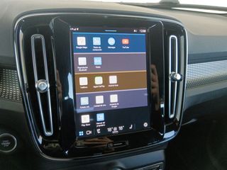 Volvo XC40 B3 2WD Ultimate Dark
