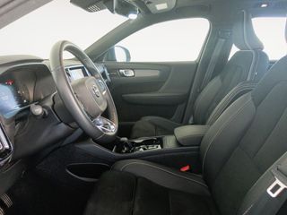 Volvo XC40 B3 2WD Ultimate Dark