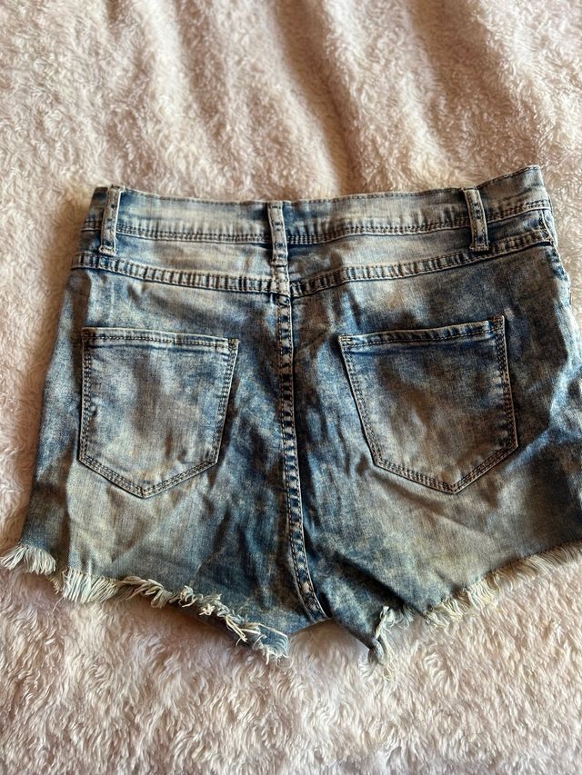 Shorts vaqueros con parches