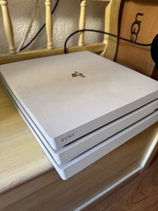 Consola PS4 Pro Blanca + Mando