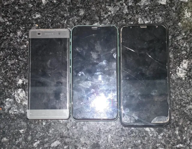 Lote 3 móviles para piezas