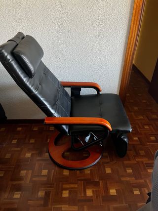 Sillón relax negro con reposapiés