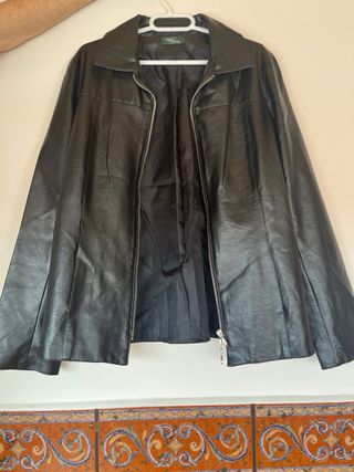 Cazadora Polipiel Negra Talla M