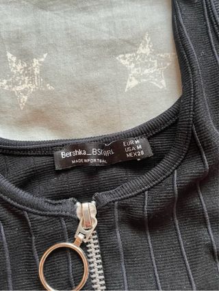 Top Bershka cremallera rayas