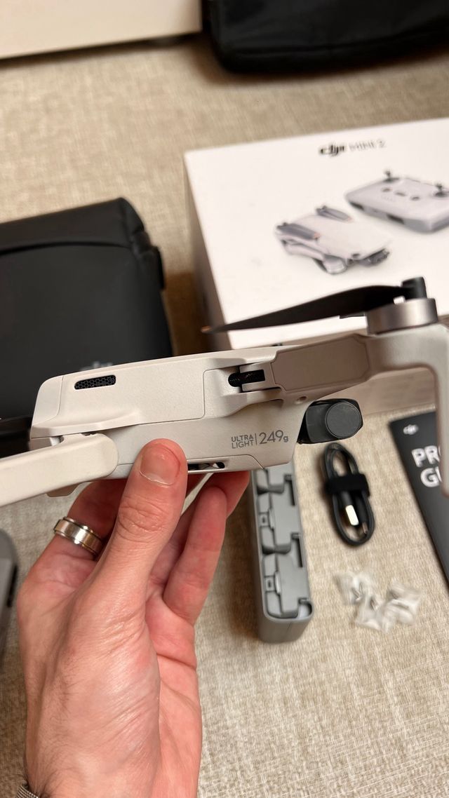 Dron DJI Mini 2 Kit Completo