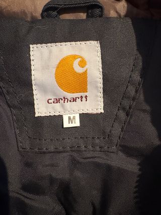Chaqueta Carhartt Negra con Capucha