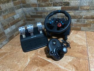 Volante Logitech G29 con Pedales y Palanca