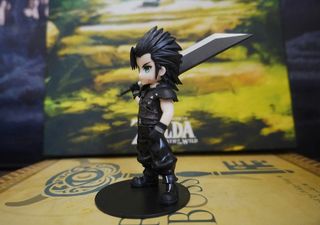 Adorable Figura de Zack Fair. Final Fantasy VII RE