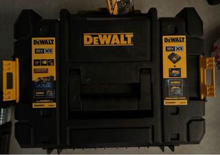 Kit Taladro Atornillador + Amoladora Dewalt