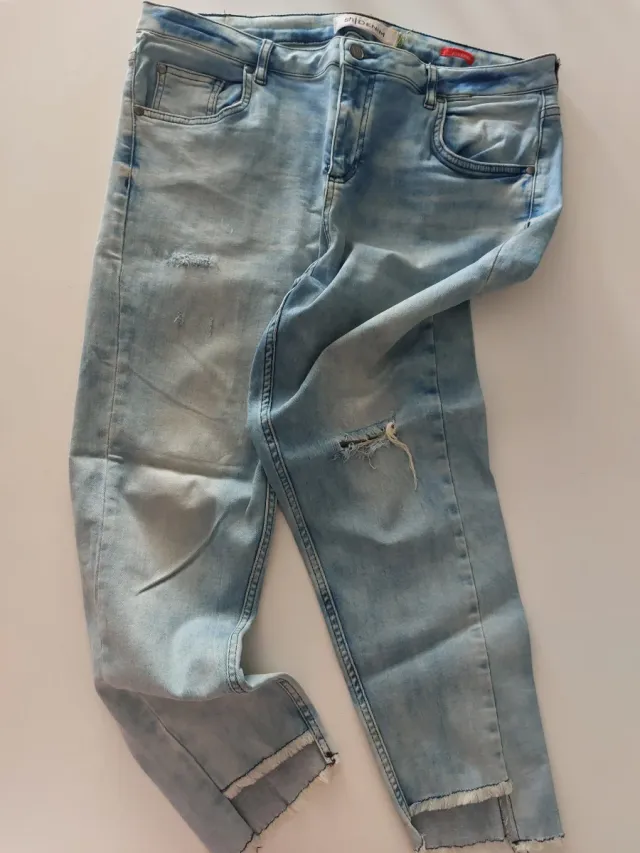Jeans strappati blu