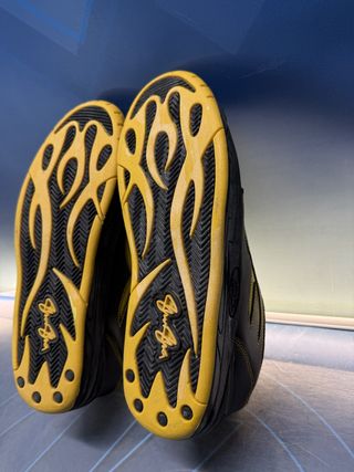 Zapatillas Sha Sha modelo SK8 Flame. Negro/Rojo-Amarillo. Talla 47