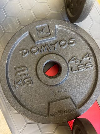Step y pesas para ejercicio