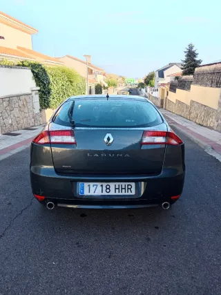 Renault un 2.0 de motor 130 CV 6 velocidades 