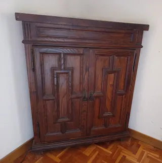 Mobile ad angolo in legno