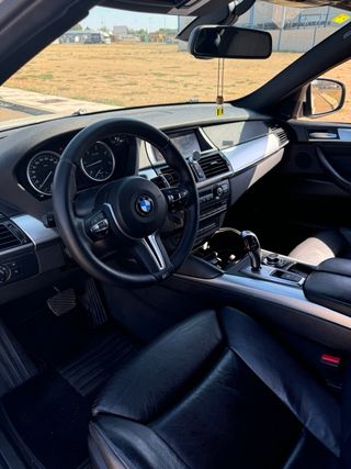BMW X6 2011