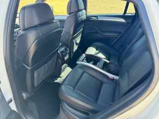 BMW X6 2011