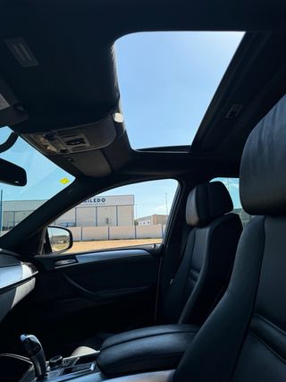 BMW X6 2011