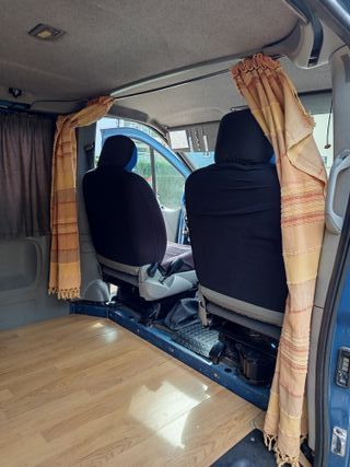 Opel Vivaro 2005
