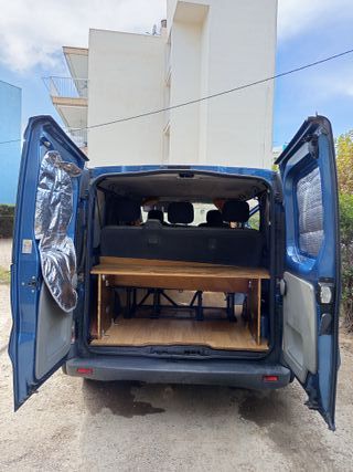 Opel Vivaro 2005