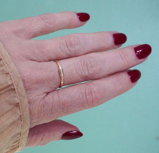 Anel Dourado Espiral