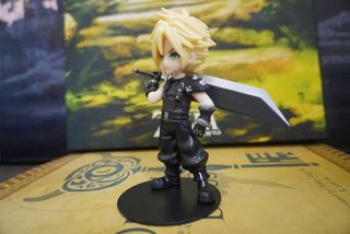 Adorable Figura de Cloud Strife. Final Fantasy VII