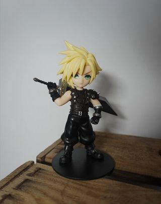 Adorable Figura de Cloud Strife. Final Fantasy VII