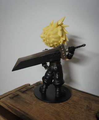Adorable Figura de Cloud Strife. Final Fantasy VII