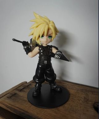 Adorable Figura de Cloud Strife. Final Fantasy VII