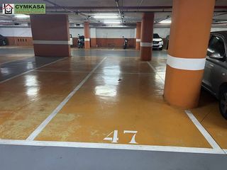 Garaje en venta en Bufalà en Badalona