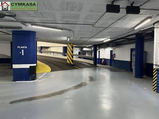 Garaje en venta en Bufalà en Badalona