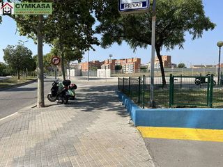 Garaje en venta en Bufalà en Badalona