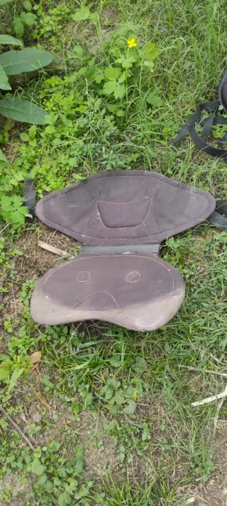 Piragua amarilla en buen estado