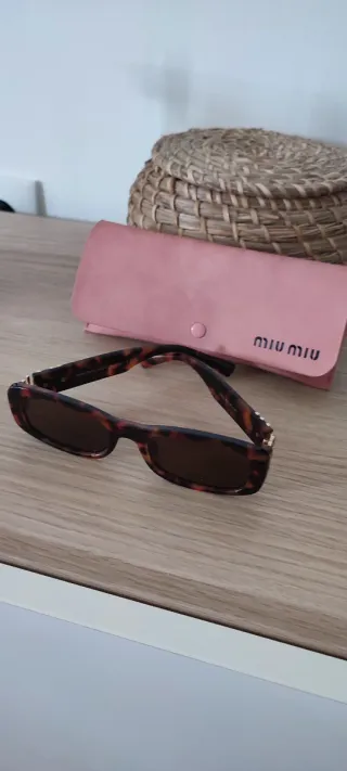 Óculos de Sol Miu Miu padrão Tartaruga