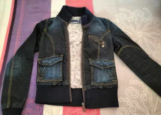Chaqueta vaquera con forro estampado