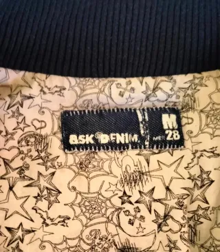 Chaqueta vaquera con forro estampado