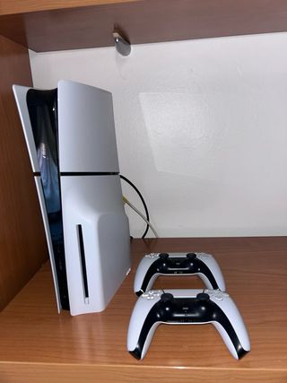 Consola PS5 + 2 Mandos DualSense