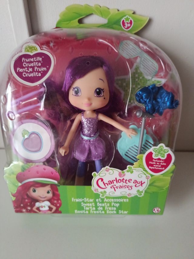 Oferta Muñeca Charlotte aux Fraises Rock Star